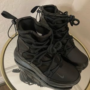 Nike boots, brand new, no box, size 7.5